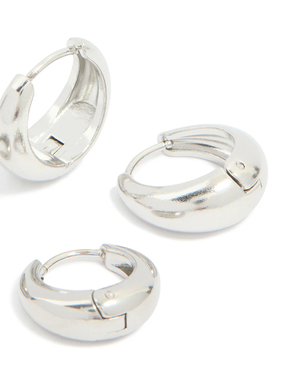 Waterproof Stainless Steel Thick Oval Huggie Earrings 2-Pack - Image 5