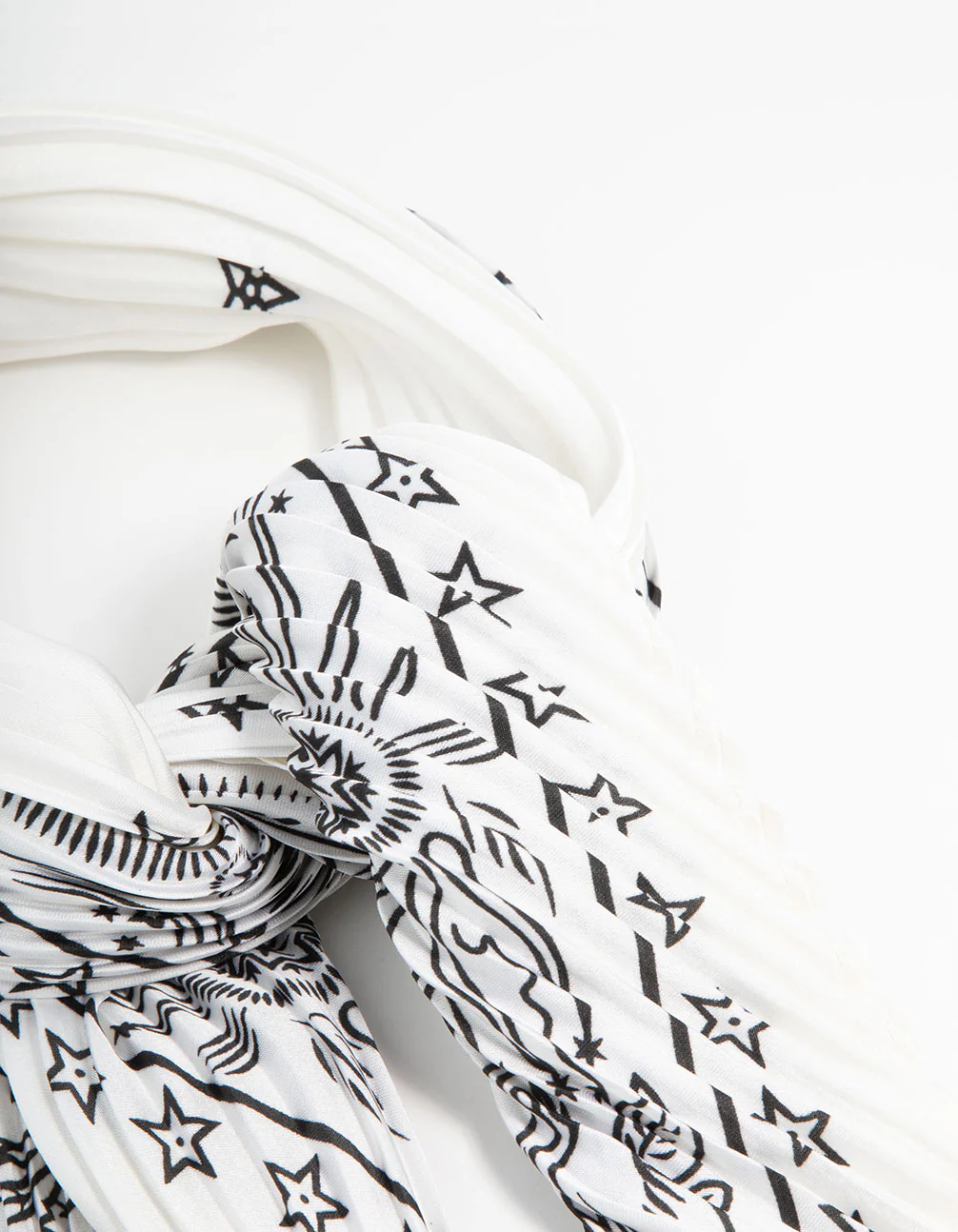 White & Black Celestial Plisse Scarf - Image 2