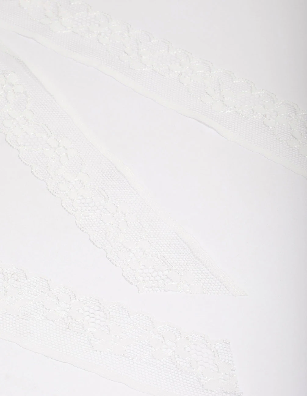 White Fabric Medium Lace Hair Bow Pack - Image 3