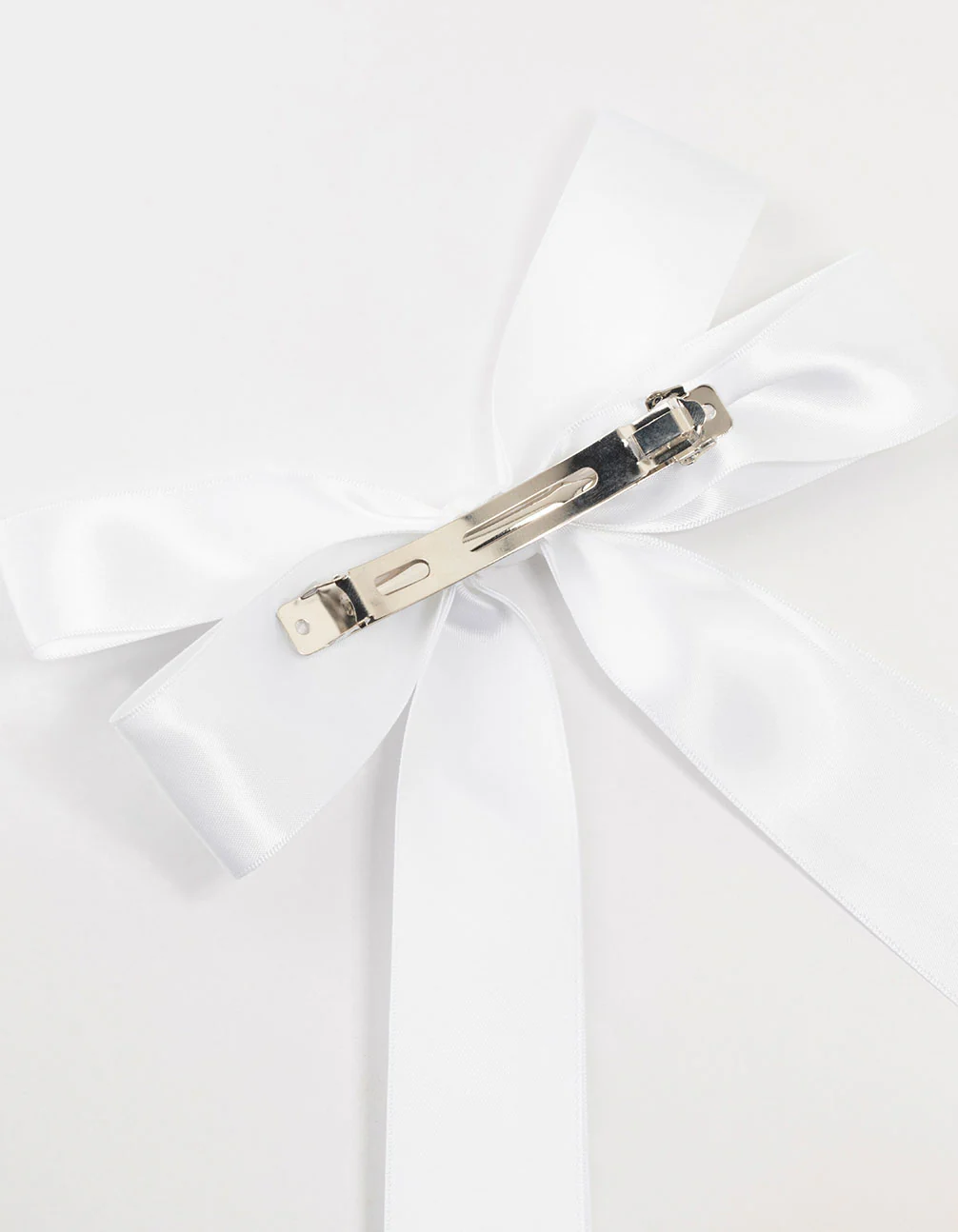 White Fabric Oversized Ribbon Bow Clip - Image 3