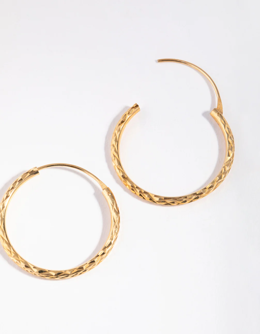 Gold Plated Sterling Silver 25mm Diamond Cut Hoop Earrings - Image 4